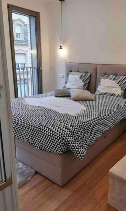 Luxury 1 Bedroom In Center With Terrace & Parking-51b * Luxemburg
